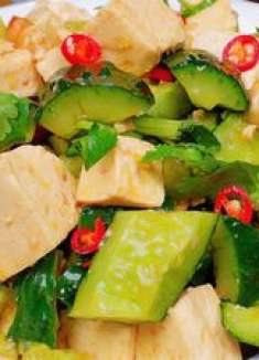 最近黄瓜豆腐这做法火了，饭店一盘28，在家做成本才3元，真美味