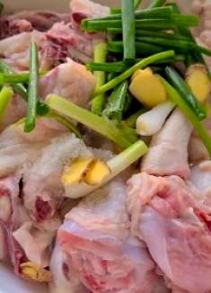 豆豉蒜蓉鸡的家常做法，清淡营养又好吃，香气四溢，值得一试