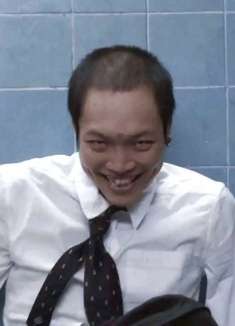 一支全员站着睡觉的 MV，没想到能这么癫