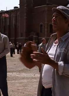 肖申克：安迪来找瑞德，哪想他要石锤，令人意外