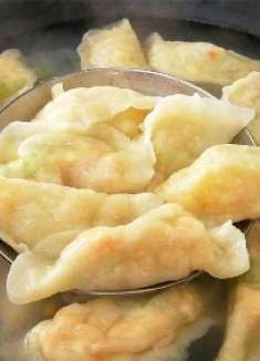 天冷多吃白菜饺子，补钙补铁，比萝卜便宜，我家一周吃6次，解馋