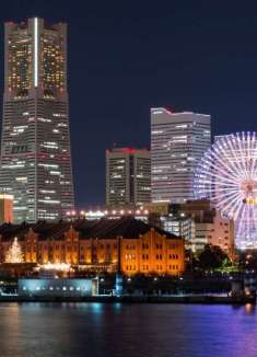 夜幕下的璀璨横滨