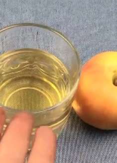 苹果醋不用花钱买，自己在家就能做，方法简单，比买的更好喝