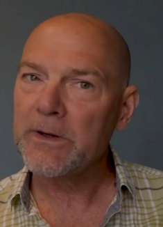 冷知识！荒野求生「蛆」是最安全的食物