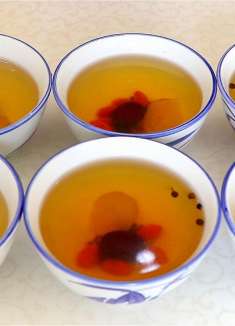 夏天炎热，要多给家人喝这碗汤，祛湿驱寒，促进睡眠，越喝越健康