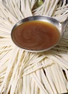 面条不要水煮，换种新吃法，比水煮的好吃，比炒的简单，真香