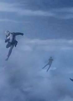 诡异灾难降临，人类纷纷失去重力飞到了天上，而这还不是最恐怖的