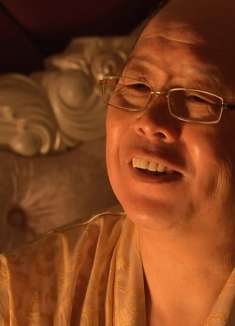银行行长潜规则贷款美女,结果却掉进了温柔陷阱,城市套路深啊!