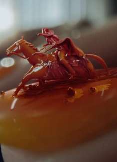 没见过的脑洞…上班上得开始做梦？