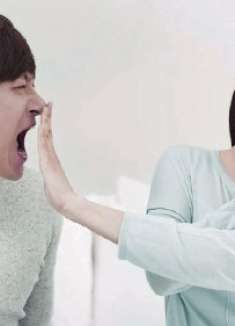 口臭尴尬又难闻，小妙招来帮忙，让你轻松告别口气口臭，太实用