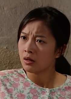 女人守寡三年，为了养育孩子，只能投奔城里的表弟