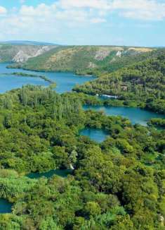 无人机环游世界之旅，带你领略地球之美