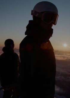 造型感拉满,迪卡侬雪地大片「日蚀日」