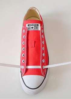 系鞋带别用老一套，试试这样系，朋友见了都夸好