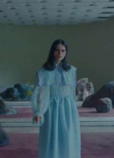 罗马尼亚音乐少女，漫步「绿野仙踪」