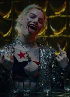 哈莉奎因与她破碎的心：DC 经典情史讲述