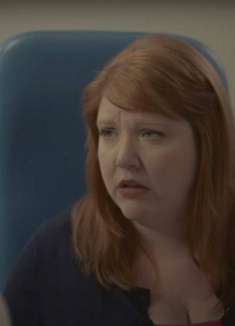 一个想要献血的殷勤女人，和她倾慕的帅气医生