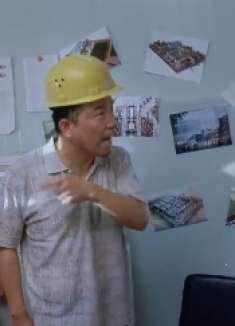 车在囧途：女子会把车还给男子吗，老板发不了工资，工人大闹