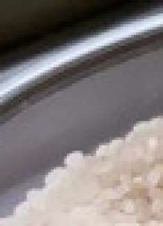 抓紧把鸡蛋插进大米里，我也才知道，解决家家户户一大困扰