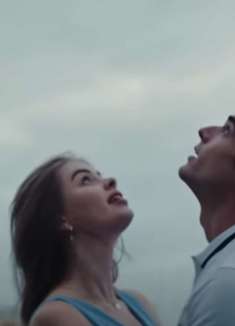 法国人的浪漫，是连牛仔裤都如此性感