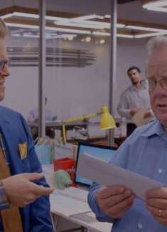 脱口秀情景剧，与老板公开讨论薪水吧