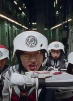 变身奥特曼！千禧女团大闹东京