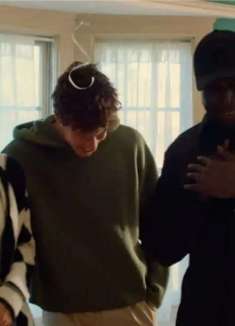 人间至暖，萌德助阵格莱美得主「证人」