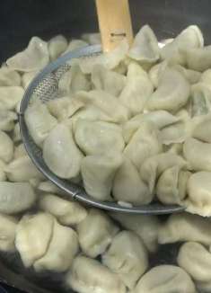 调茴香饺子馅，切记不要加一堆调料，正确做法教会你，饺子才香