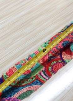 喜欢的碎布条别再扔了！缝几针再卷起来，大小美女要适用