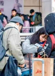 火车站又出“新骗局”，很多人都中招了，躲都躲不了，看看别忽视