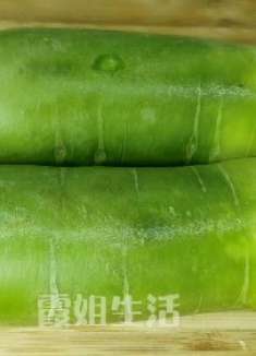 秋冬季节多吃萝卜，教你萝卜新吃法，不炒不炸不凉拌，出锅太香了