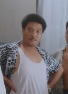 雷洛传：大佬考验雷洛，桌上的钱随便他拿，不料雷洛做法太硬气