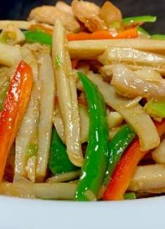 冬天要多吃莲藕，大厨教你清炒莲藕正确做法，清脆香甜，家人爱吃