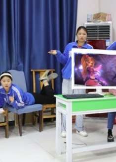 假如上网课也要通过考核，没想全班学生都不合格