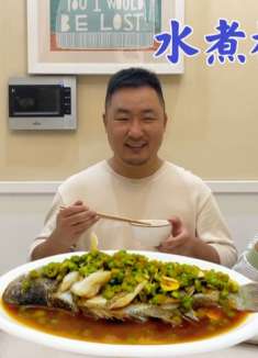 后悔太迟发现这道鲈鱼做法，越是清淡越下饭，鲜香嫩滑，太过瘾了