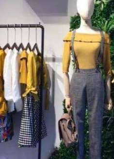 天气转凉，牢记有3种衣物不要买，好多人不懂，否则既显老又显黑