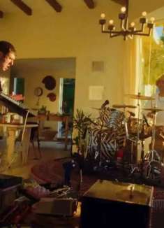 格莱美最佳新人，解锁居家娱乐的最终形态