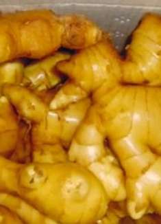 农村生姜怎么储存过冬？学这技巧，不干瘪味还鲜，成本不到一毛钱