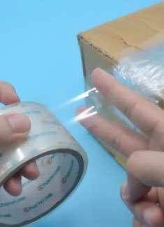 两根手指断胶带，比用剪刀还要快，生活中必备技能，方法真实用