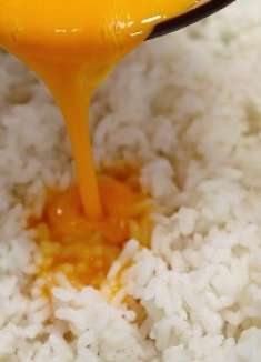 蛋炒饭是先炒蛋还是先炒饭，大厨教我正确做法，米饭粒粒分明