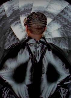 嘻哈教母神级 MV「The Rain」