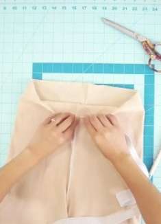 夏天穿的短裤不用花钱买，教你自己手工做一件，穿着舒服而且时尚