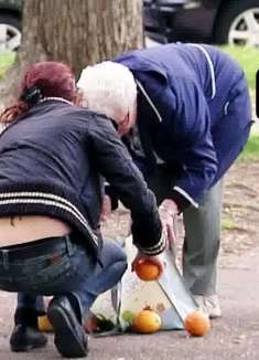 神级伪装，披着草皮的人