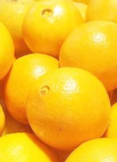 剥橙子神技能，转一转，橙子皮自己掉下来，白吃了那么多年橙子