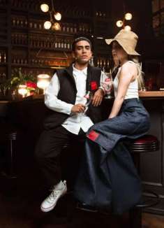 每个人，都偷偷摸摸在酒吧做过这件事