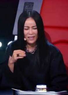 那英模仿侯志斌唱歌，演唱《不醉不会》，田馥甄可不是这么唱的