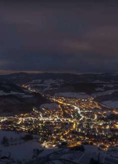 自然之美 海滩日落和美丽城市