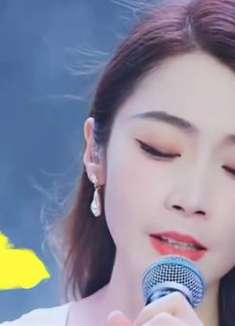 后来，终于在眼泪中明白，有些人一旦错过就不再