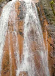 自然美景：让人惊叹的瀑布