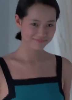 双胞胎妹妹杀死姐姐，将尸体熬成大补鸡汤，一口一口喂给姐夫